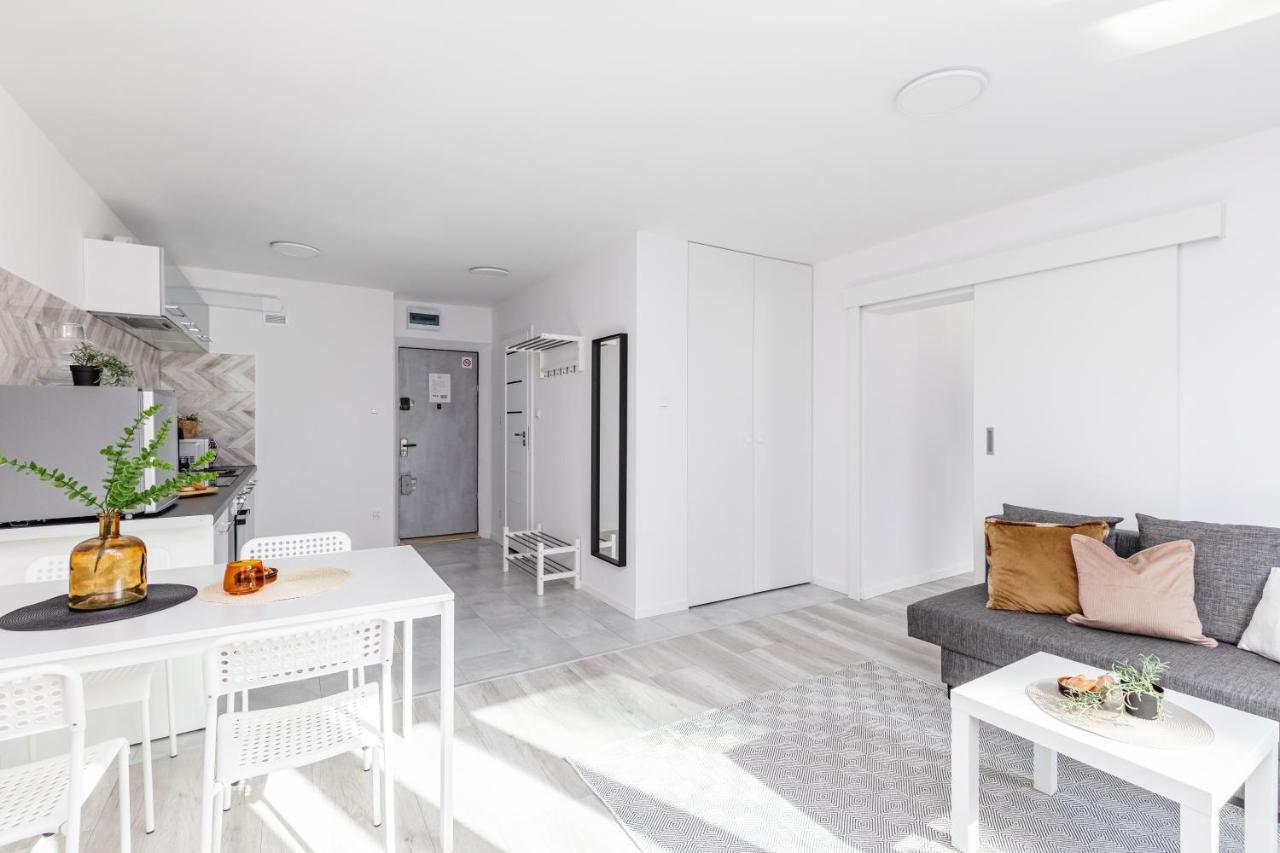 Superapart Jana Pawla II 18 Варшава Экстерьер фото